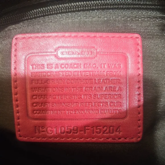 Vintage Coach Soho Pleated Leather Shoulder Bag Purse F15204 ( Red) & Wallet - Picture 8 of 8